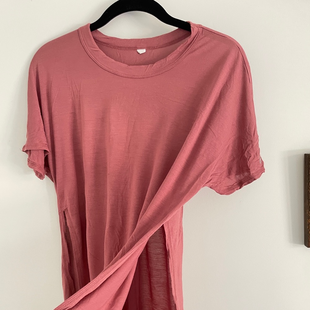 Alo short sleeve t-shirt